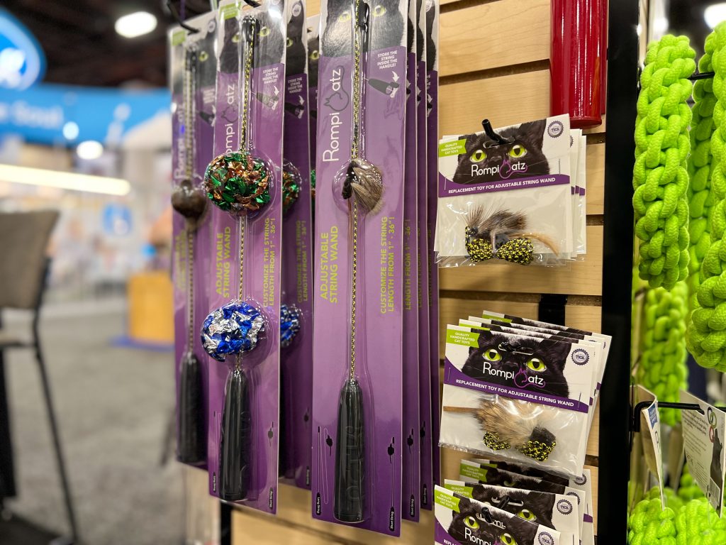 RompiCatz Adjustable String Wand | Learn More About BlogPaws Best Award Winners at SuperZoo 2022