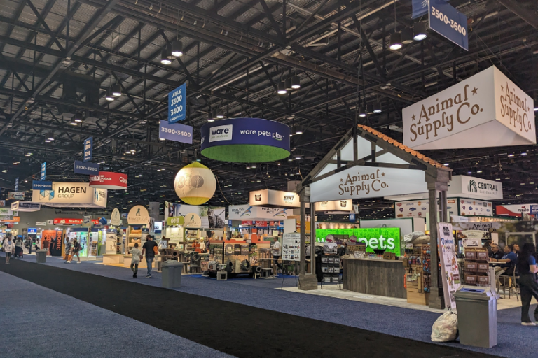 view of the show floor at Global Pet Expo | Beginner’s Guide to Attending a Trade Show as a Content Creator